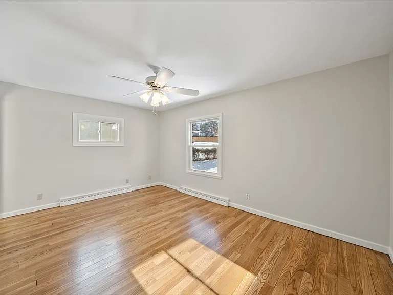 7708 Reeds Rd — Photo 10