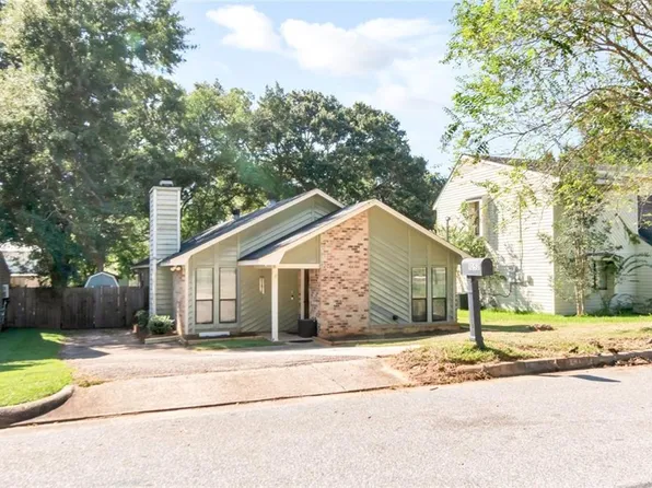 1052 McCay Ave, Mobile, AL 36609