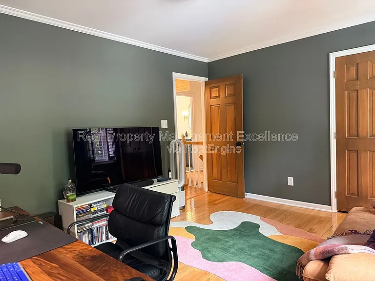1208 Nottingham Dr — Photo 37