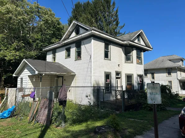 164 East St, Masontown, WV 26542