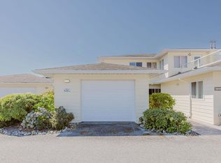 1585 Field Rd #222, Sechelt, BC V7Z0H1