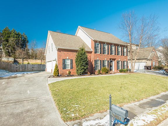 3rd image of 10257 Canton Place Ln