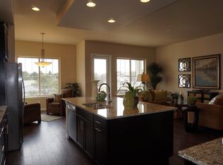 1876 Diamond Head Dr, Castle Rock, CO 80104