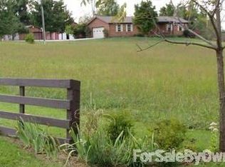 3445 Dangerfield Rd, Hodgenville, KY 42748