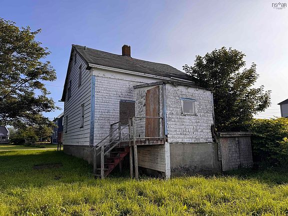 5th image of 12 Butler St