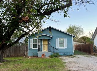 1319 4th St, Graham, TX 76450