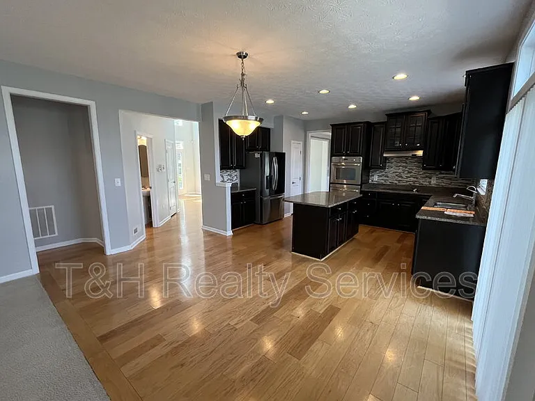 11423 Mears Dr — Photo 14