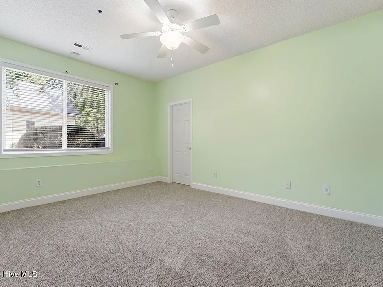 25 Kingswood Cir — Photo 45