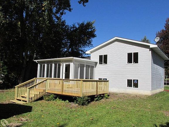 3rd image of 4751 Fiddle Ave