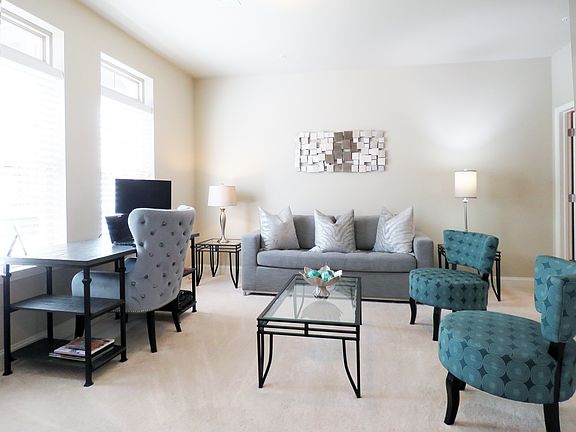 4th image of 201 Coronet Woods Ct