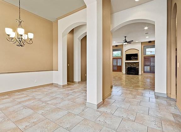 5th image of 30502 Saint Andrews Dr