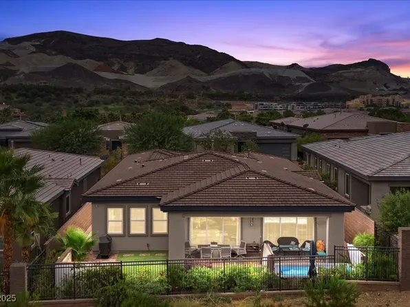 12 Reflection Cove Dr, Henderson, NV 89011