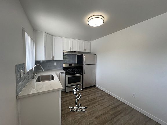 2nd image of 2706 Vanderbilt Ln APT D