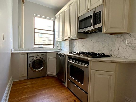 4th image of 140 W 86th St APT 15B