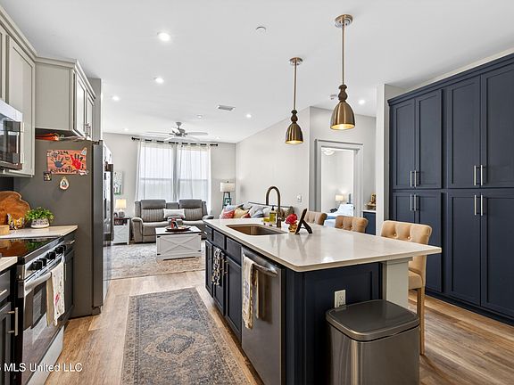 4th image of 2501 Bienville Blvd #236