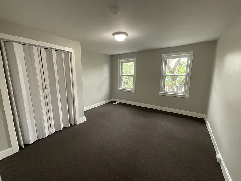 1005 Green St — Photo 10