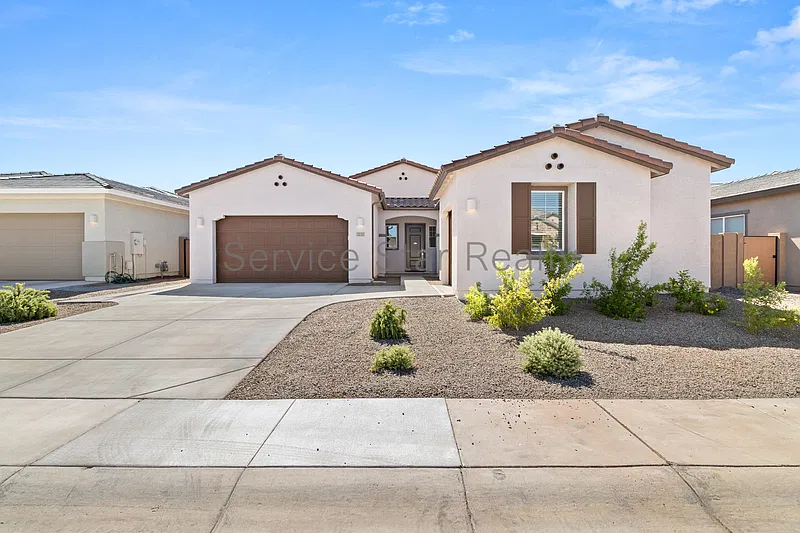 3237 E Craftsman Ln