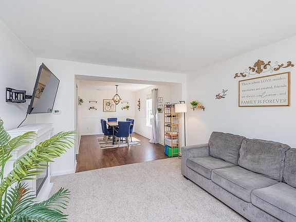 4th image of 16327 Countryside Blvd