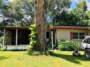 9641 NE 28th Ave, Anthony, FL 32617