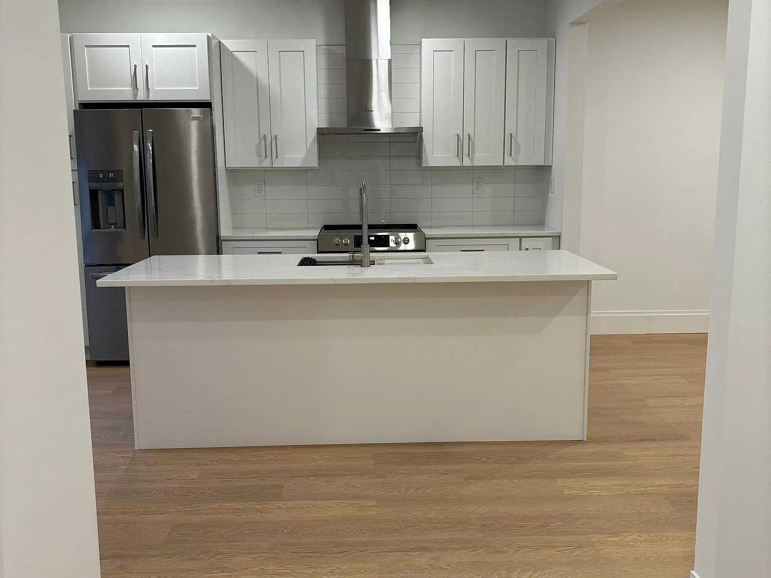 3 bed, 1800 sqft, $2,295 — Photo 2