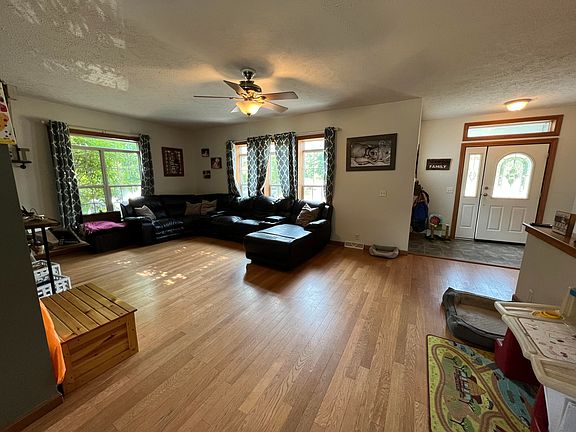 4th image of 6370 Club House Dr E