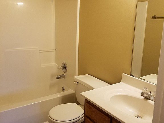 5th image of 192 S Killarney Ln APT 1
