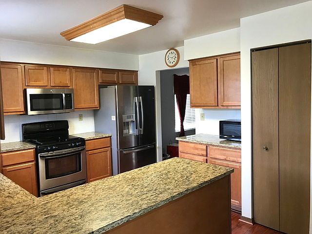 2nd image of 20910 W Bloomfield Dr