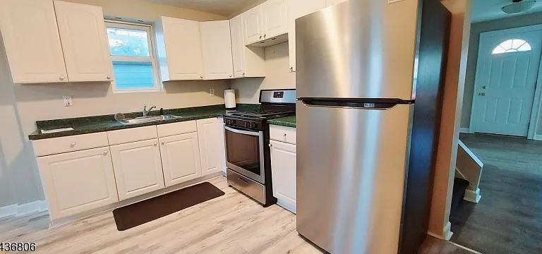 31 Stewart Pl — Photo 5