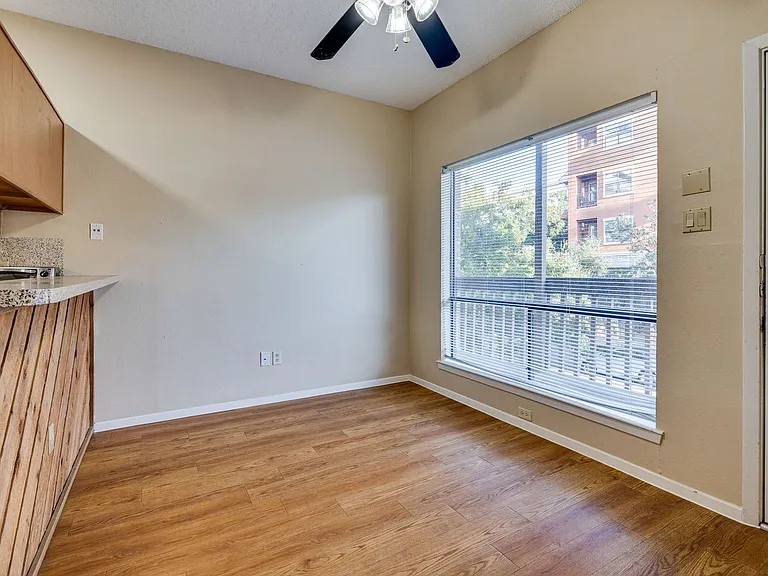 2210 Pearl St #203 — Photo 9