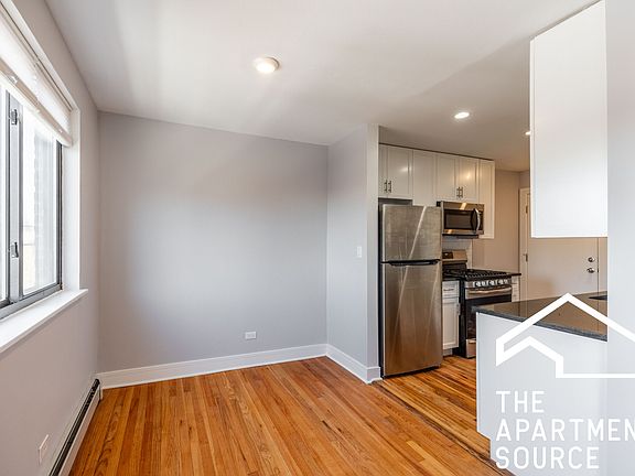 5th image of 6954 N Sheridan Rd APT 521
