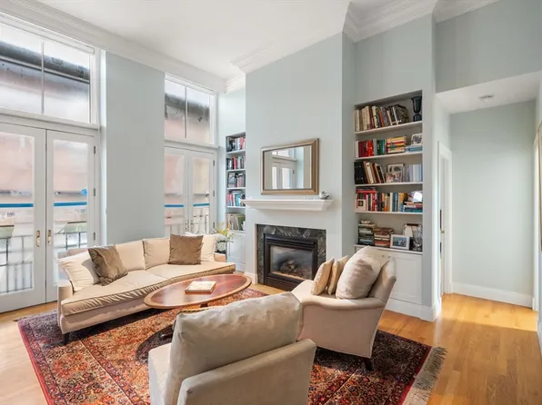 20 Tileston St APT 1A, Boston, MA 02113