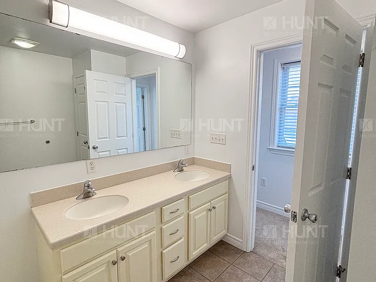 172 Scott Cir — Photo 10