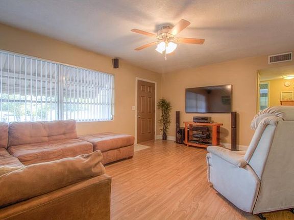5th image of 1439 Teresa Dr