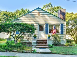 1 Townsend Ct, Atlantic Highlands, NJ 07716