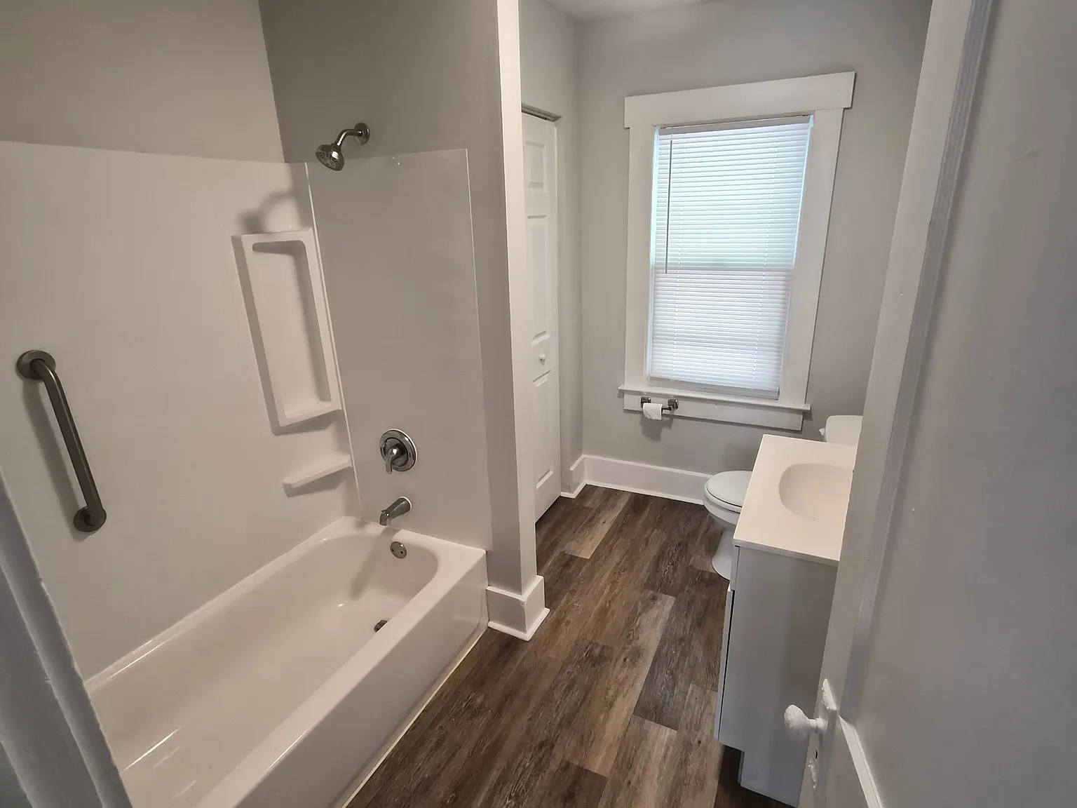 2 bed, 986 sqft, $1,050 — Photo 2