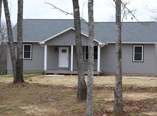 105 Rocky Ridge Dr, Jamestown, TN 38556