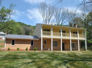 4166 Falling Creek Dr, Vinton, VA 24179