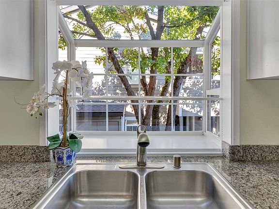5th image of 515 Canyon Oaks Dr APT H