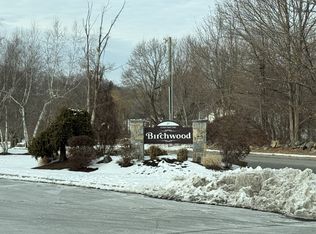 8K Crows Nest Ln, Danbury, CT 06810