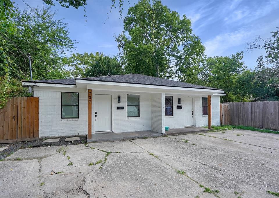 1st image of 737 Neyland St