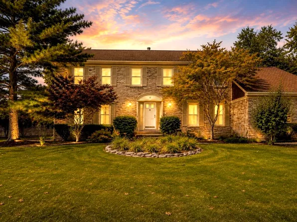 17 Cherrywood Dr, Schaumburg, IL 60194