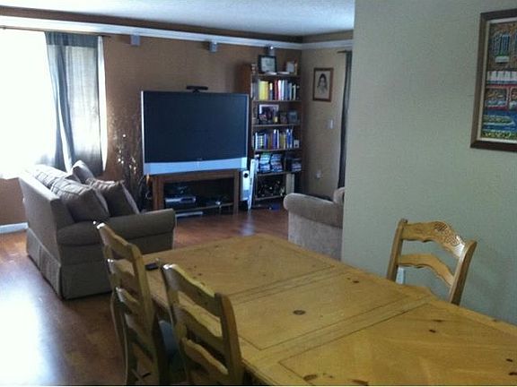 4th image of 325 NW 72nd Ave APT 202
