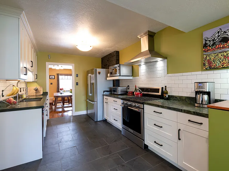 587 E Sherman Ave — Photo 13