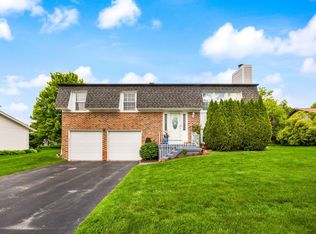 1810 W Parkside Dr, Hoffman Estates, IL 60192