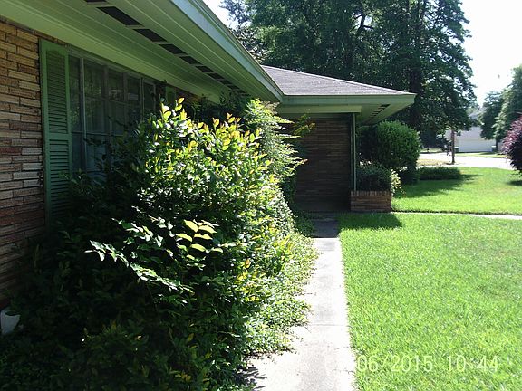 4th image of 402 W 29th St