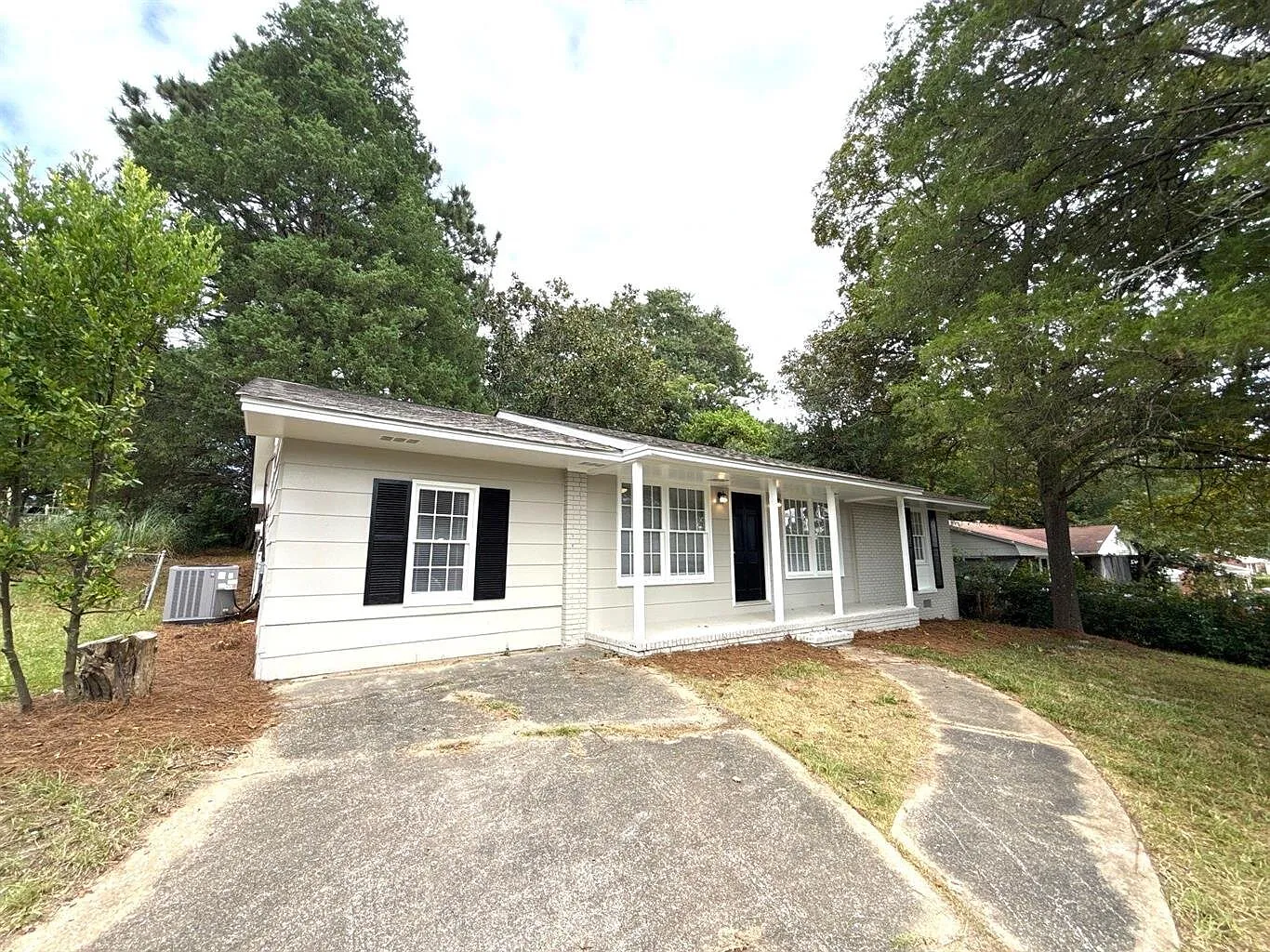 5805 Blueridge Dr — Photo 2