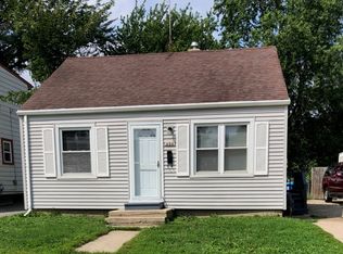 404 Sheldon Ave, Aurora, IL 60506