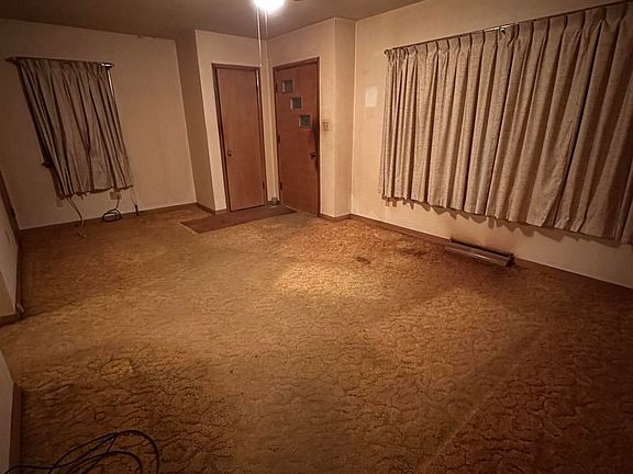 3rd image of 208 E 7th St