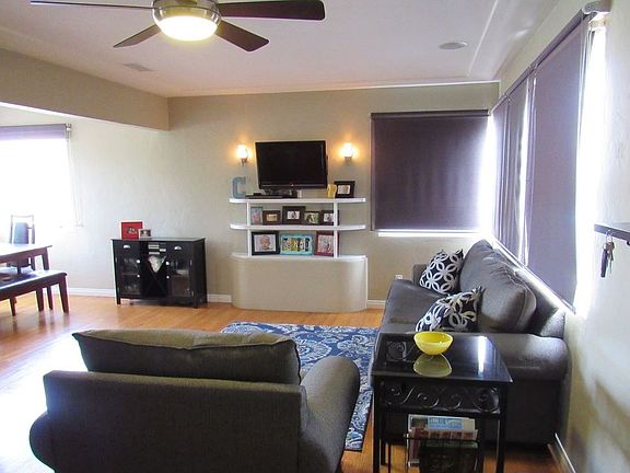 4th image of 4748 Lenore Dr