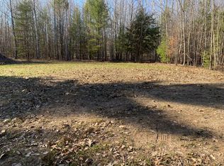 W3365 Roberts Ridge Rd, Peshtigo, WI 54157